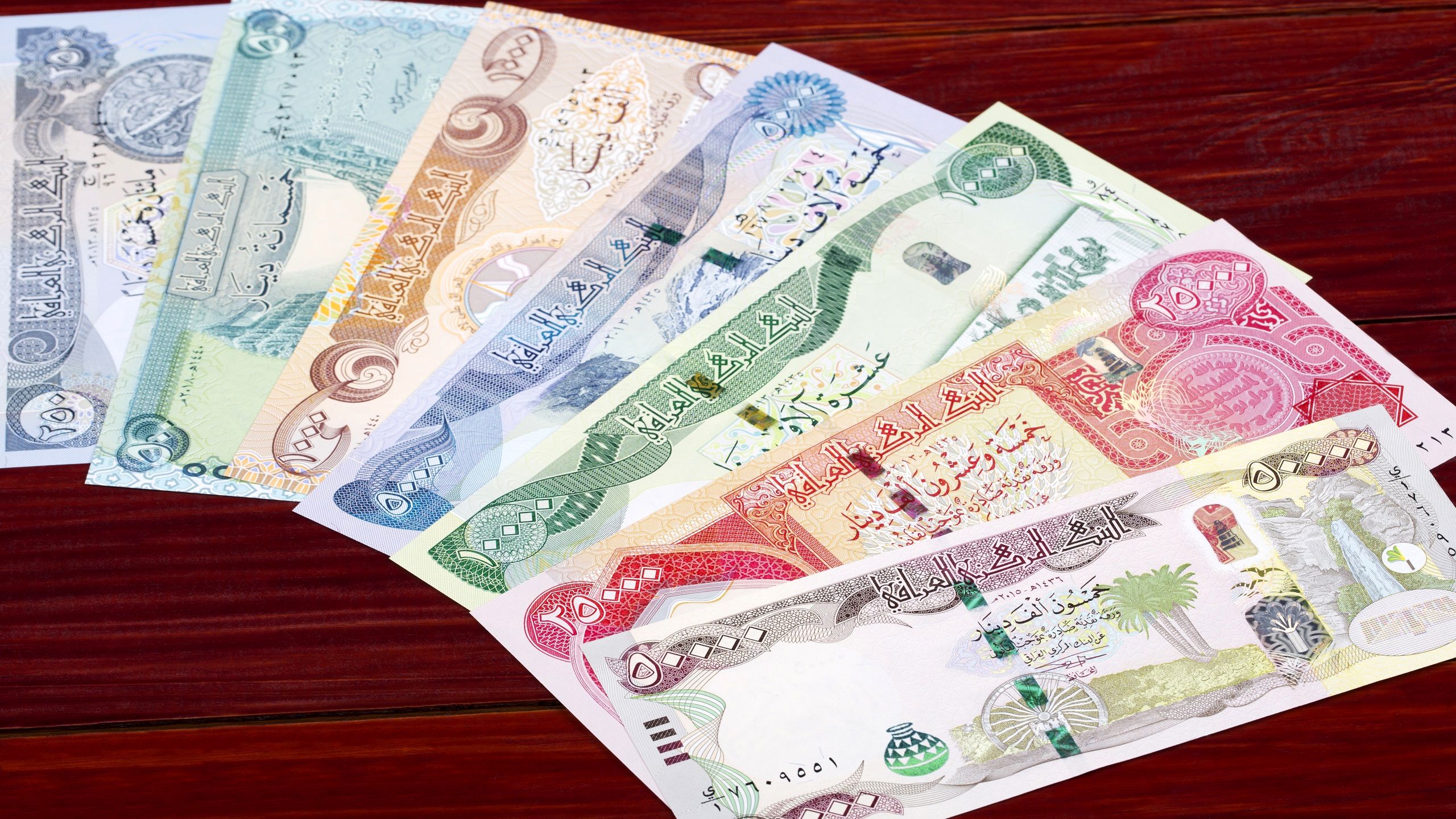 نرخ دینار عراق برای زائران اربعین امروز  ۱۱ مرداد 1404