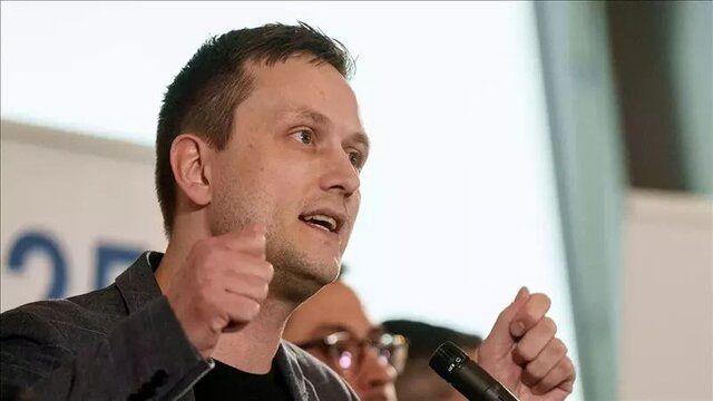 نخست‌وزیر گرینلند ترامپ را سنگ روی یخ کرد