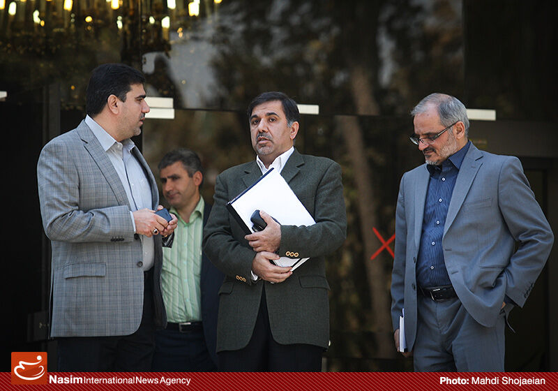 مشهدی‌ها دنبال انتقال آب خلیج فارس به شهرشان هستند/6 نیروگاه اتمی باید کار کند تا آب خلیج فارس به مشهد برسد