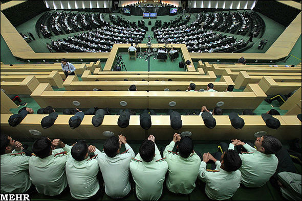 لایحه خروج از رکود از حبس آزاد شد / ابراهیم نکو: تغییرات مجلس در این لایحه جزئی بود