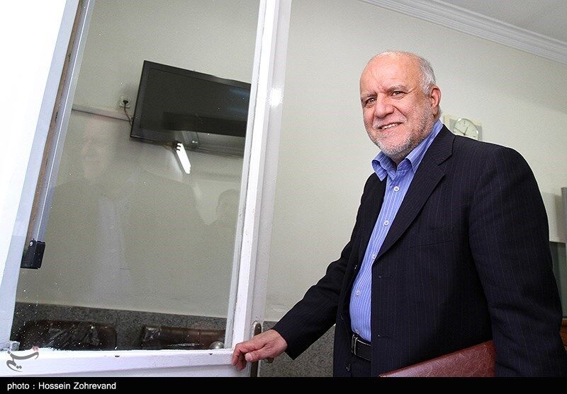 ترسیم آینده نفتی ایران توسط بیژن زنگنه/تولید نفت بیش از میزان اعلام شده، افزایش می‌یابد
