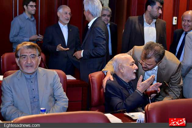 حاشیه‌های تصویری نشست اتاقی‌ها با دولتمردان