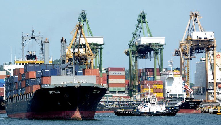 کاهش شدید صادرات سنگاپور در ماه جولای/ قطب مالی آسیا در آستانه رکود