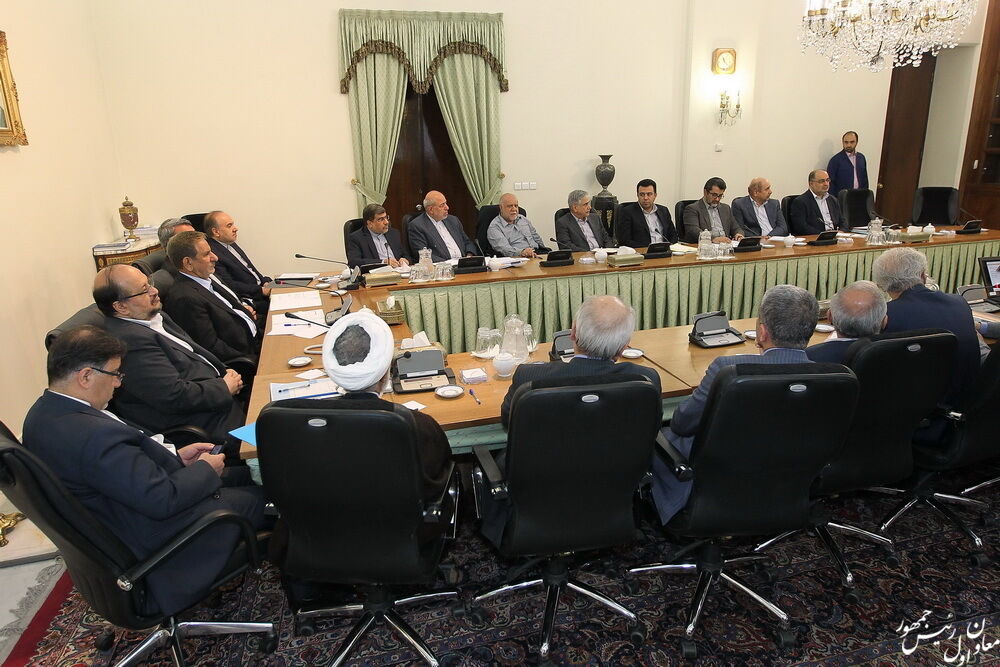 شرط انتقال فناوری در قراردادهای بین‌المللی الزامی شد / جهانگیری: پیشرفت طرح‌های اقتصاد مقاومتی خوب است
