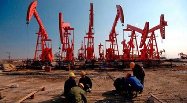 کمبود سرمایه‌گذار، صنعت نفت ونزوئلا را تحت فشار قرار داده است