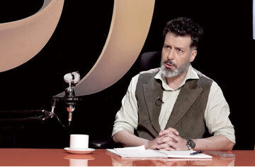 مصاحبه گری که اصلا از سیاست سر درنمی آورد/ مجید واشقانی، مجری مسلط یا در رویای وایرال شدن؟