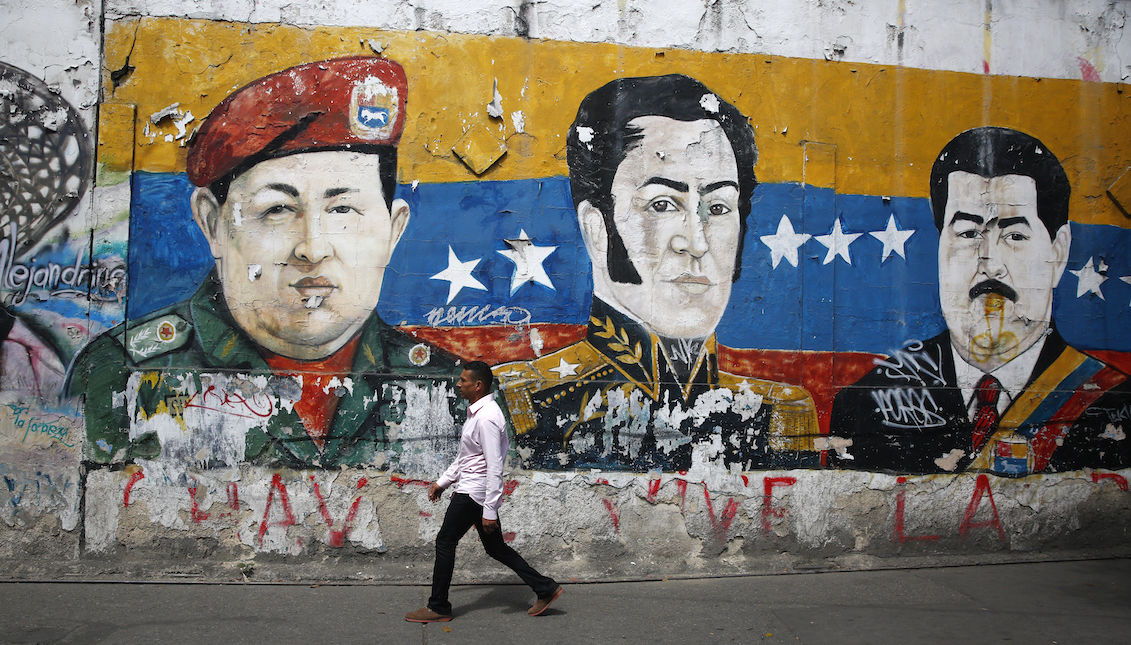 حذف هوگو چاوز از خیابان های ونزوئلا +فیلم