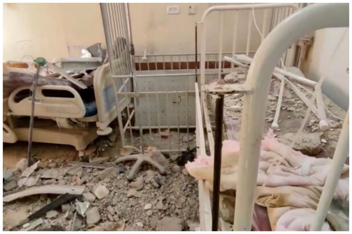 جنایت جدید اسرائیل در نوار غزه / به این بیمارستان حمله خمپاره‌ای شد