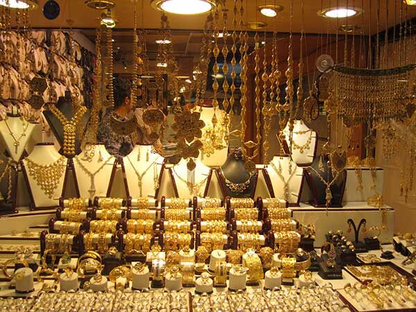 قیمت طلا در بازار روز یکشنبه