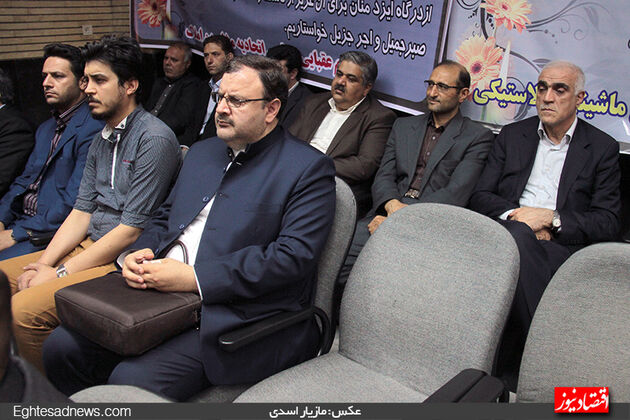 مراسم ختم یکی از مدیران دولت احمدی‌نژاد (گزارش تصویری)