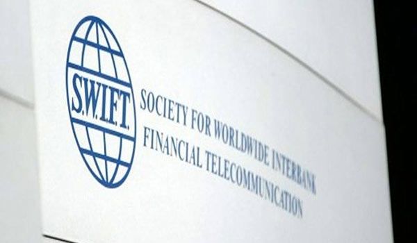سوئیفت ضمن ابراز تاسف دسترسی برخی بانک‌های ایرانی را قطع کرد