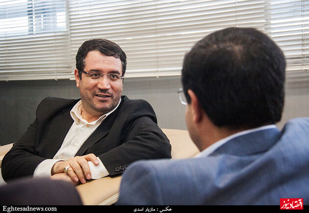 بازدید  رئیس کمسیون صنایع مجلس از روزنامه دنیای اقتصاد