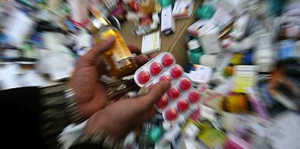 داروهای قاچاق رسما رایگان توزیع می‌شوند / سازمان اموال تملیکی داروهای قاچاق را به حراج می‌گذارد؟