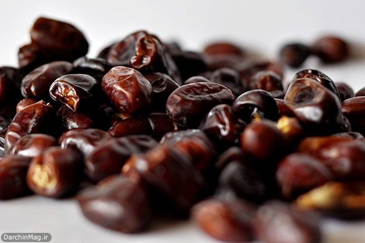 فروش ۶۵٠ گرم خرما با روکش طلا به قیمت ٨۵٠ هزار تومان
