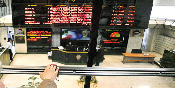 چرا فرابورس در سال 97 از بورس تهران، طلا و ارز سبقت گرفت؟ آیا باز هم با حباب مواجهیم؟