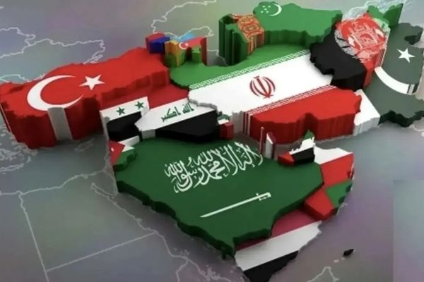 کشورهای عربی وارد حمله نظامی به ایران می‌شوند؟ | کوروش احمدی: دست رد به سینه دیپلماسی و میانجی‌گری نزنیم