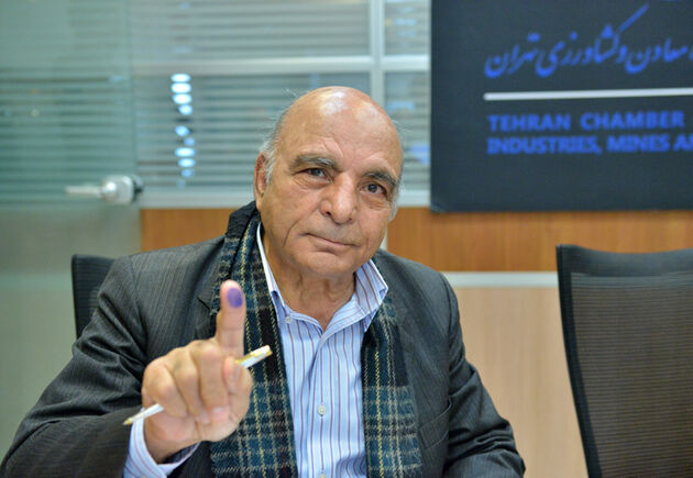 گزارش تصویری ثبت‌نام‌کنندگان انتخابات اتاق در روز پنجشنبه
