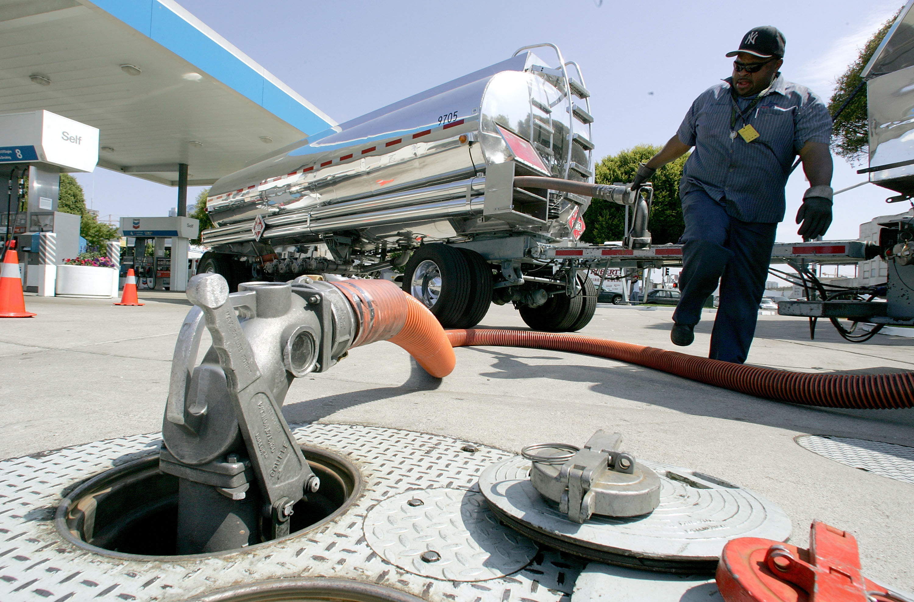 ارزان‌ترین و گران‌ترین‌ بنزین جهان در دوران نفت 30 دلاری
