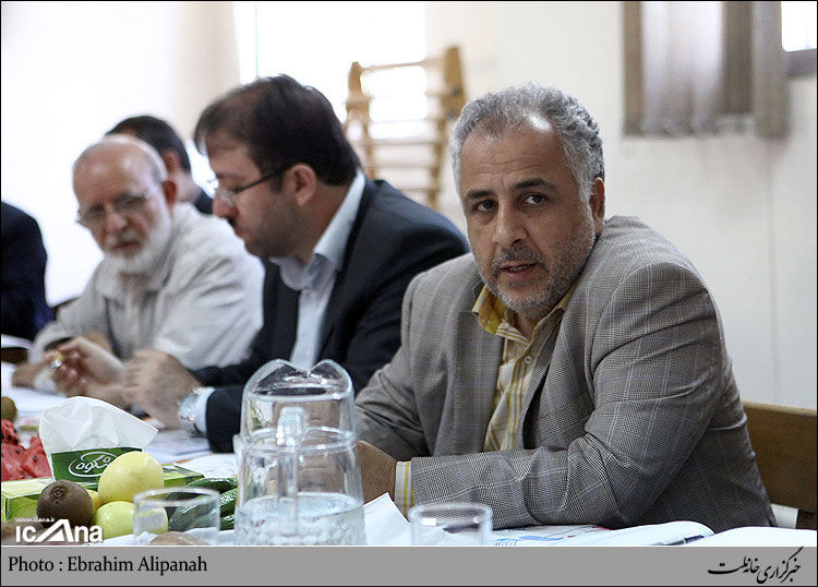 40 درصد درآمدهای نفتی بودجه غیرواقعیست