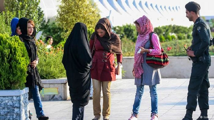 گشت های ارشاد بدون کارت شناسایی