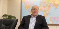 وزیر صنعت بازنشستگی خود را پس گرفت