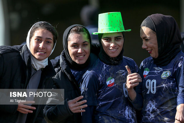 لیگ برتر فوتبال زنان؛ آذرخش تهران و ذوب‌آهن اصفهان
