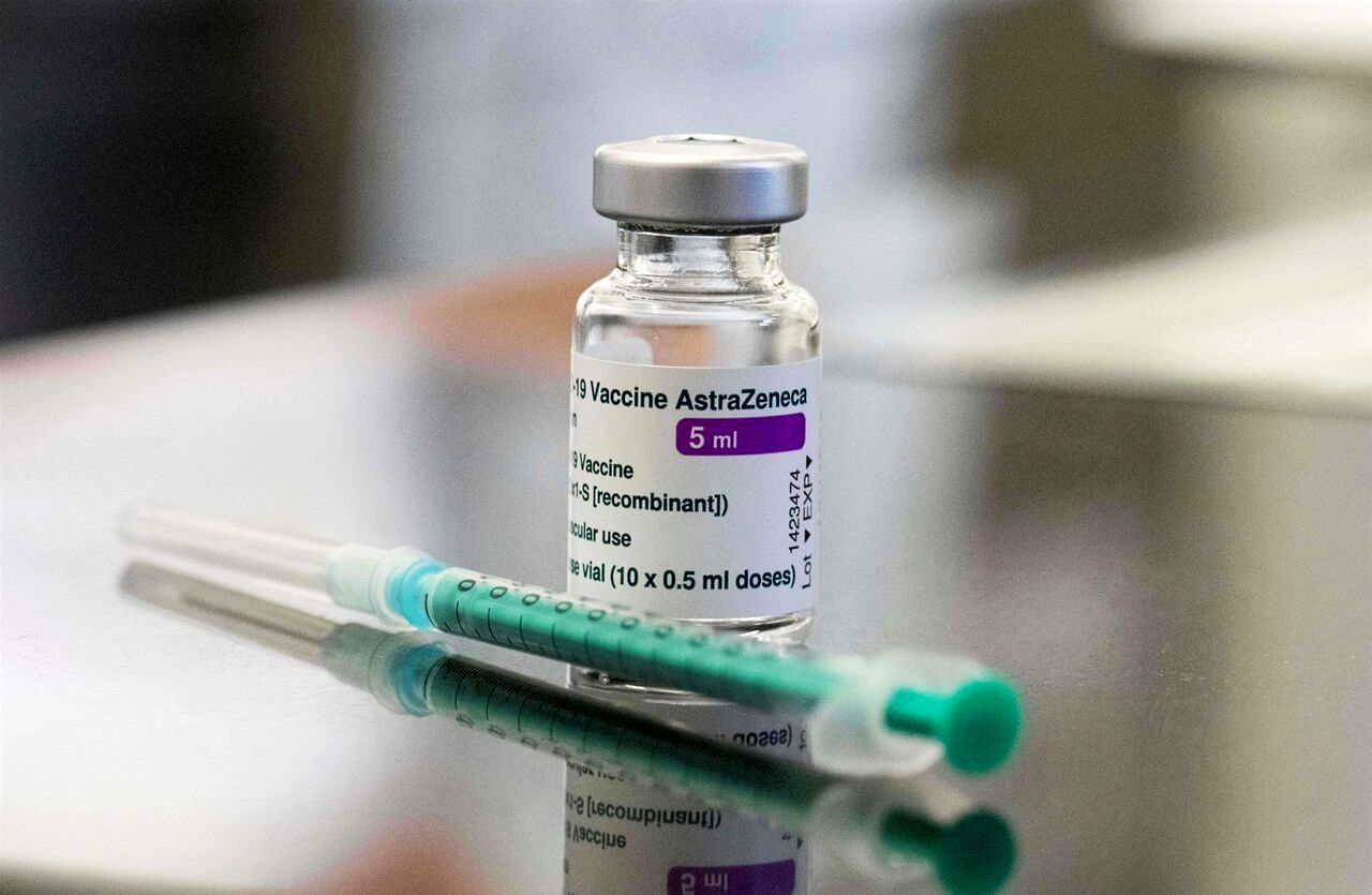 مرگ دو زن پس از تزریق واکسن کرونا/ توقف تزریق واکسن آسترازنکا