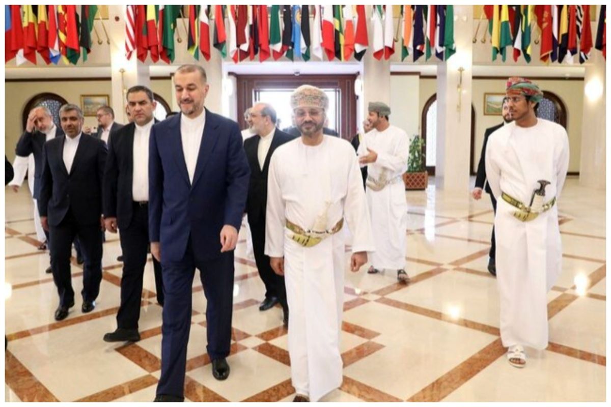 جزئیات رایزنی مهم با عمان درباره لغو تحریم‌ها