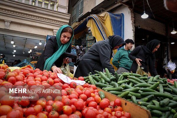 گوجه فرنگی در کانال ۷۰هزار تومان قرار گرفت/ قیمت جدید میوه و سبزیجات در بازار