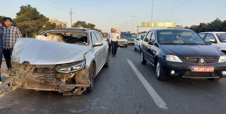 تصادف شدید در بزرگراه تهران کرج + عکس