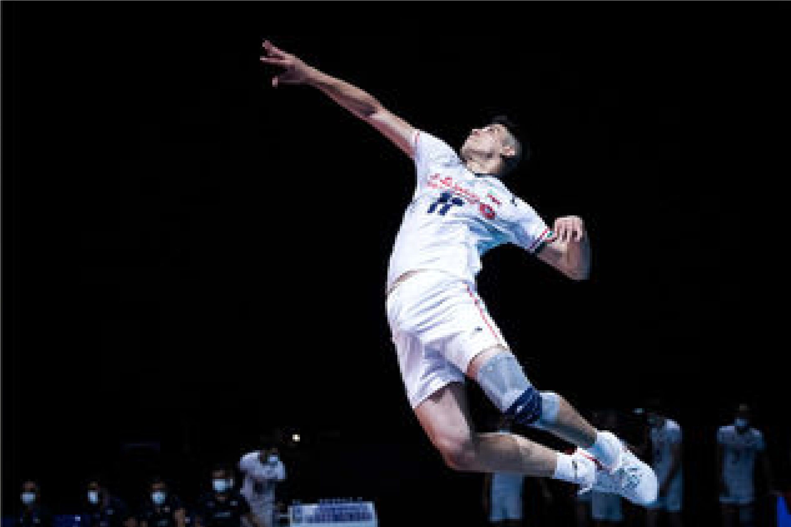 موضوع برق‌گرفتگی صابر کاظمی صحت دارد؟/ رییس فدراسیون والیبال: منتظر گزارش پلیس هستیم