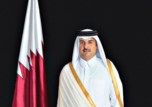 کدام مقام بلند رتبه به استقبال امیر قطر رفت؟