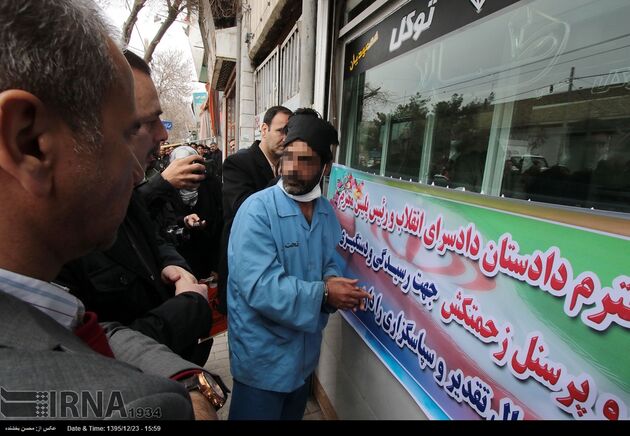 بازسازی صحنه سرقت مسلحانه از طلافروشی