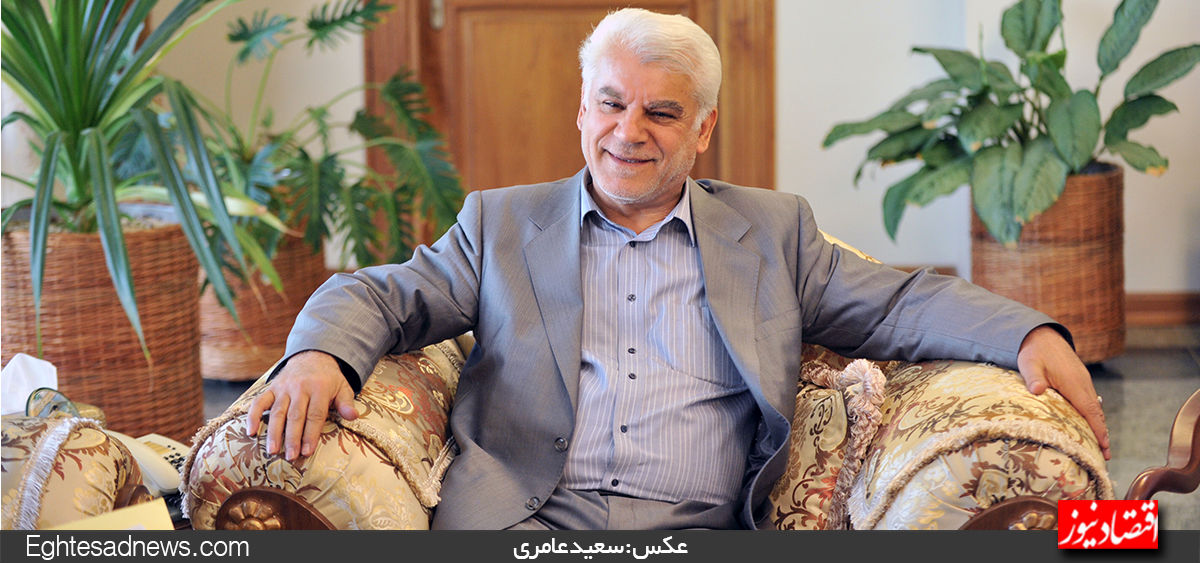 کاهش نرخ سود بانکی در یک مرحله و اجرای آن در دو گام انجام شود