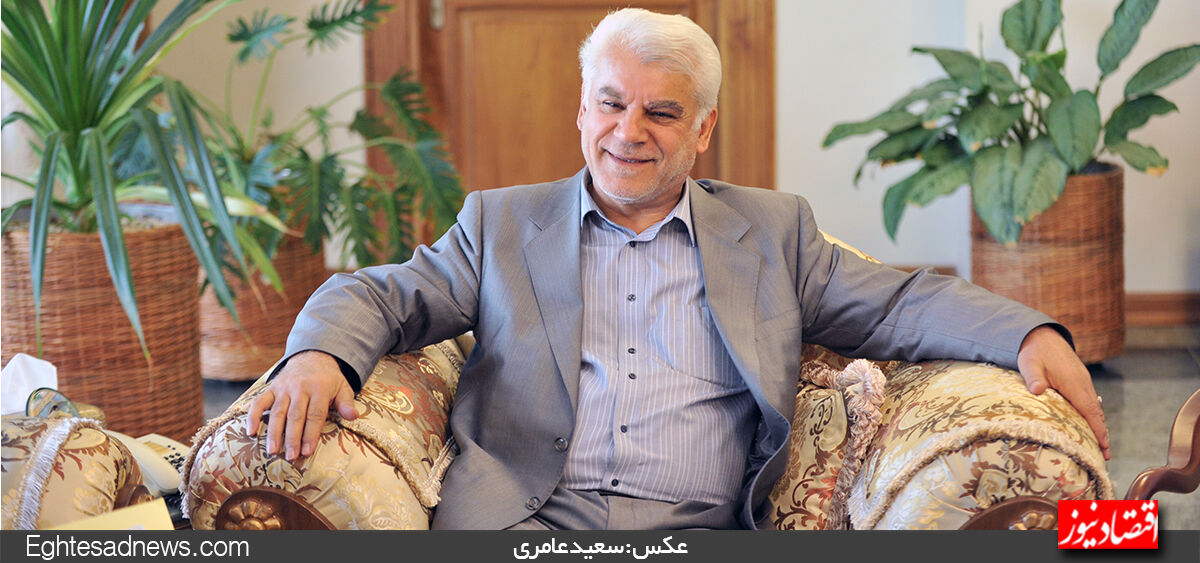 کاهش نرخ سود بانکی در یک مرحله و اجرای آن در دو گام انجام شود