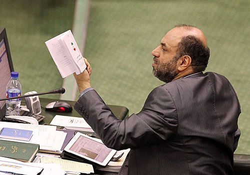 خودروسازان و شبکه بانکی زیر ذره‌بین مجلس