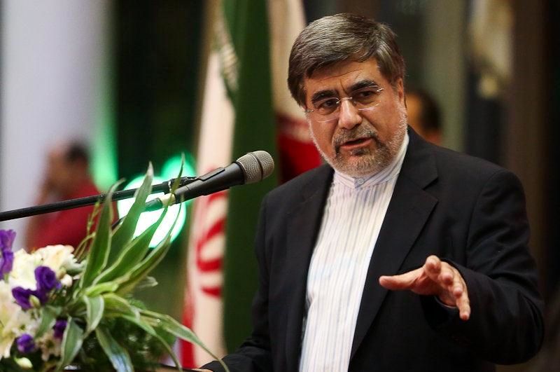 جنتی: شبکه های اجتماعی را به فرصت تبدیل کنیم