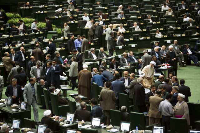 مجوز مجلس برای حذف یارانه 55 میلیون نفر / ثروتی:مجلس دست دولت را کاملا باز گذاشته است