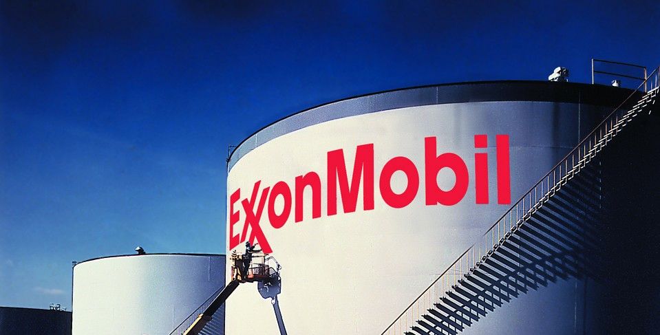 اکسون موبیل برنده بزرگ سقوط قیمت نفت / اَبَر ادغام شرکت‌های بزرگ نفتی در راه است
