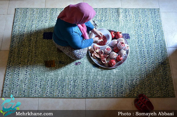 خانه‌نشین شده‌های دوران احمدی‌نژاد / از هر 10 زن ایرانی 9 نفر خانه‌نشین است