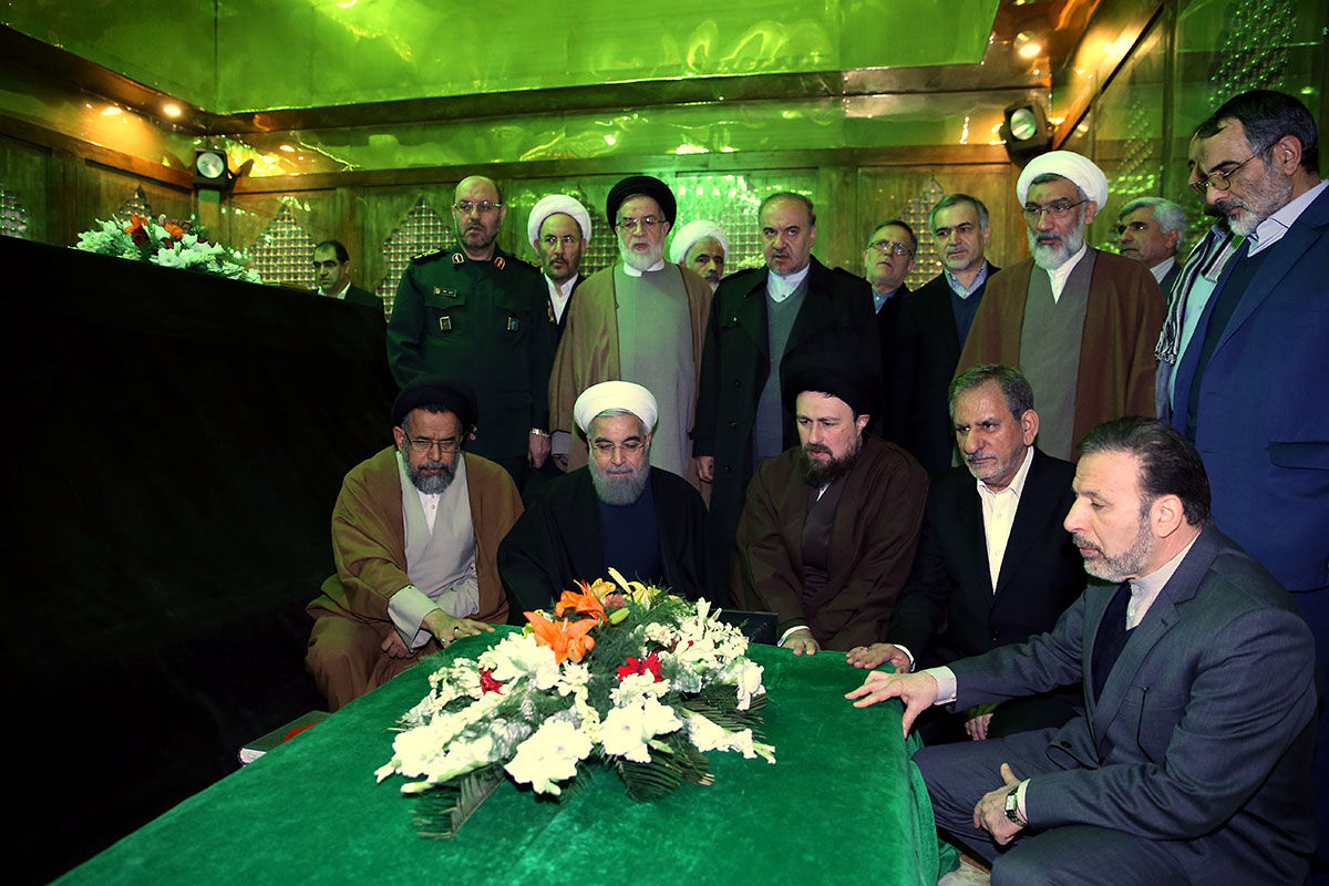 روحانی: شورای نگهبان فضای بازتری برای انتخابات فراهم کند/ هیچ حرکتی نباید امید مردم را سلب کند
