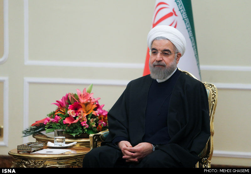 سخنان حسن روحانی پس از تدفین پیکر مادرش