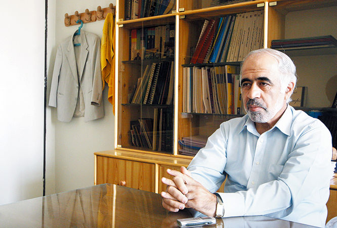 کشدار شدن اختلافات مدیران، خدمات رسانی به مردم را مختل می‌کند / دولت وسایر نهادهای مسوول در رفع این اختلافات کمک ‌کنند