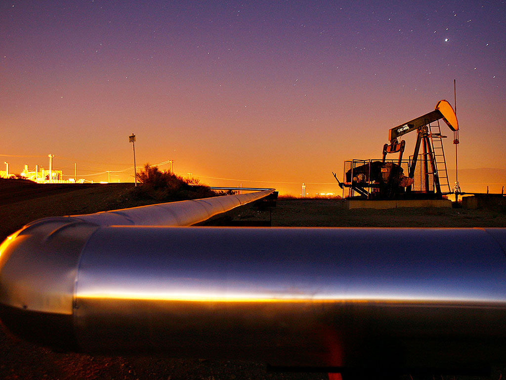 محورهای مذاکره نفتی ایران با شرکت BP انگلیس؛ از فروش نفت خام تا توسعه میادین نفتی