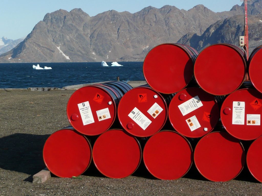 تداوم نوسانات قیمت نفت زیر 111 دلار