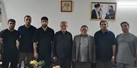 قهرمان کشتی مدال طلای خود را به خانواده شهید موسوی اهدا کرد