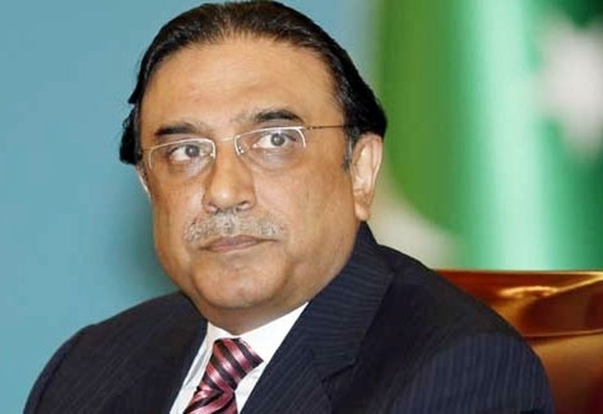 حضور رئیس‌جمهور پاکستان در مراسم خاکسپاری شهید ابراهیم رئیسی