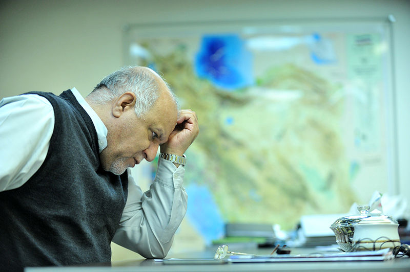 منگنه نفتی دولت یازدهم / زنگنه با قراردادهای نفتی چه کرد؟