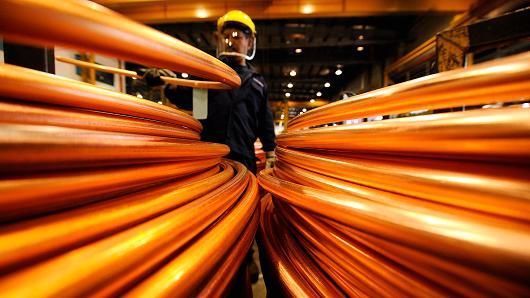 علت ریزش قیمت فلزات گرانبها در هفته اخیر/ پیش‌بینی روند قیمتی این فلزات