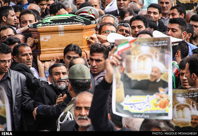 تشییع پیکر مادر رئیس جمهور  به روایت 10 عکس